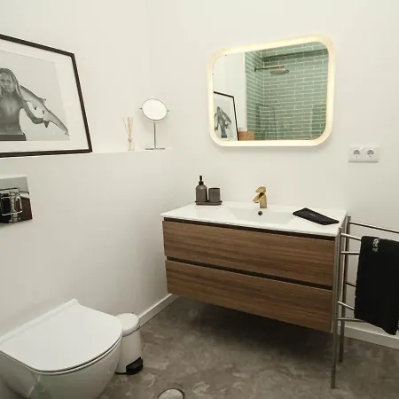 Ocean View Apartment *